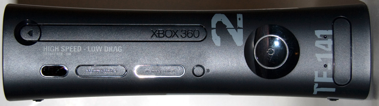 Xbox 360 Modern Warfare 2 Bundle Frontansicht